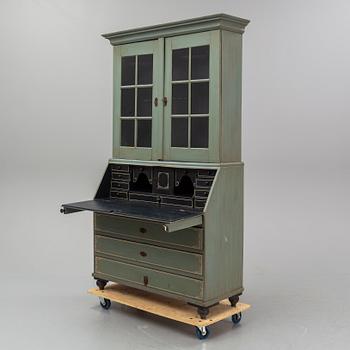 CUPBOARD, first half of the 19th century.