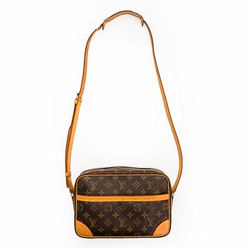 Louis Vuitton, a Monogram Canvas 'Trocadero 27' Bag.