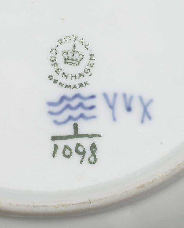 SERVISDELAR, 30 delar, porslin, bla Musselmalet, Royal Copenhagen, 1900-talets mitt/andra hälft.