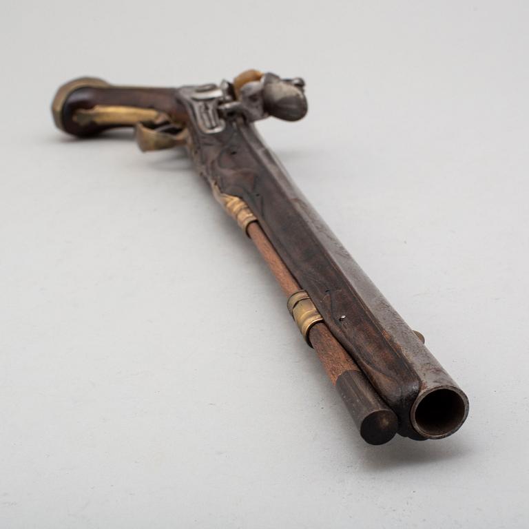 A Flintlock pistol by Friedrich Carlson (Dresden 1700-1719).