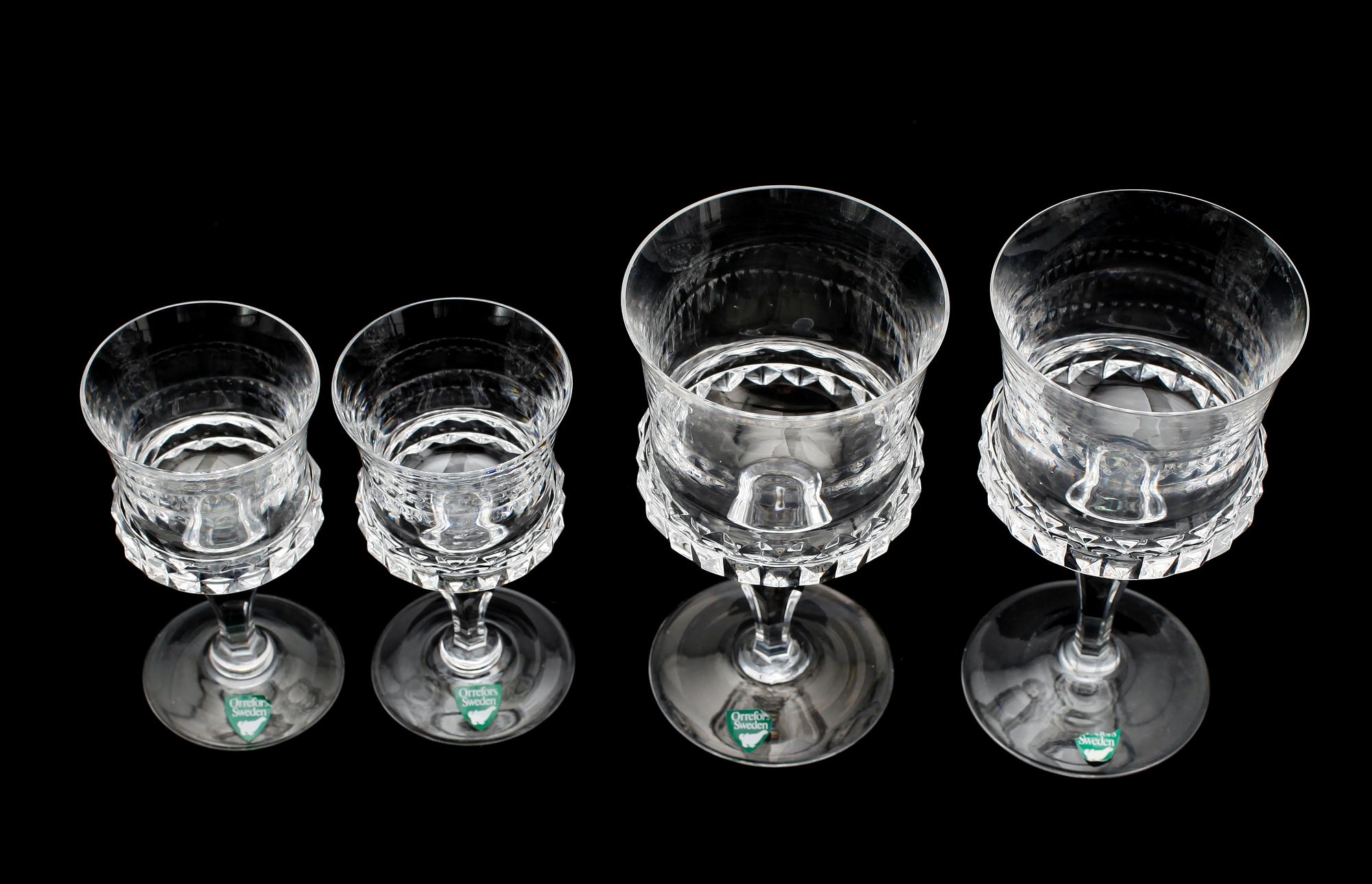 RÖDVINSGLAS, 6 st samt STARKVINSGLAS, 8 st, "Silvia", Orrefors.