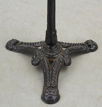 TRÄDGÅRDSBORD, 1900-tal.
