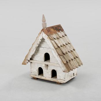 FÅGELHOLK, troligen England, 1900-talets första hälft.