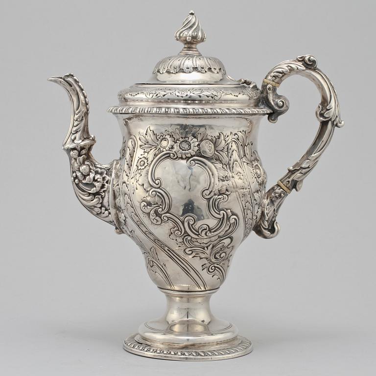 KANNA, silver, William Grundy, London, England, 1768. Vikt 1190 g.