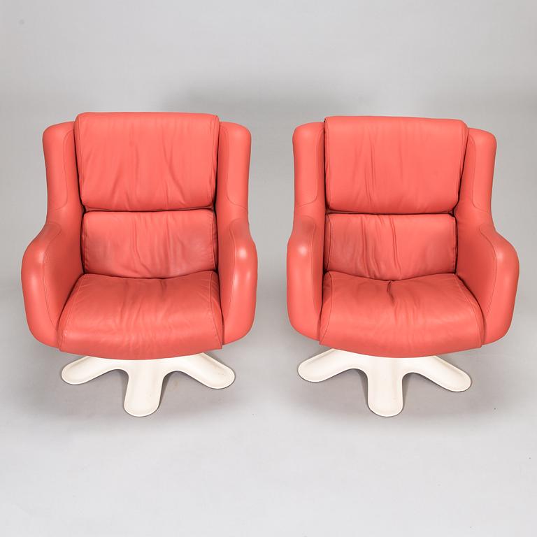 Yrjö Kukkapuro, nojatuolipari, malli 418, Haimi 1970/2000-luku.