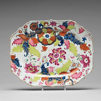 803. A famille rose 'Tobacco Leaf' serving dish, Qing dynasty, Qianlong (1736-95).