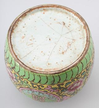 BOJAN, porslin, ostindisk, sannolikt 1800-tal.