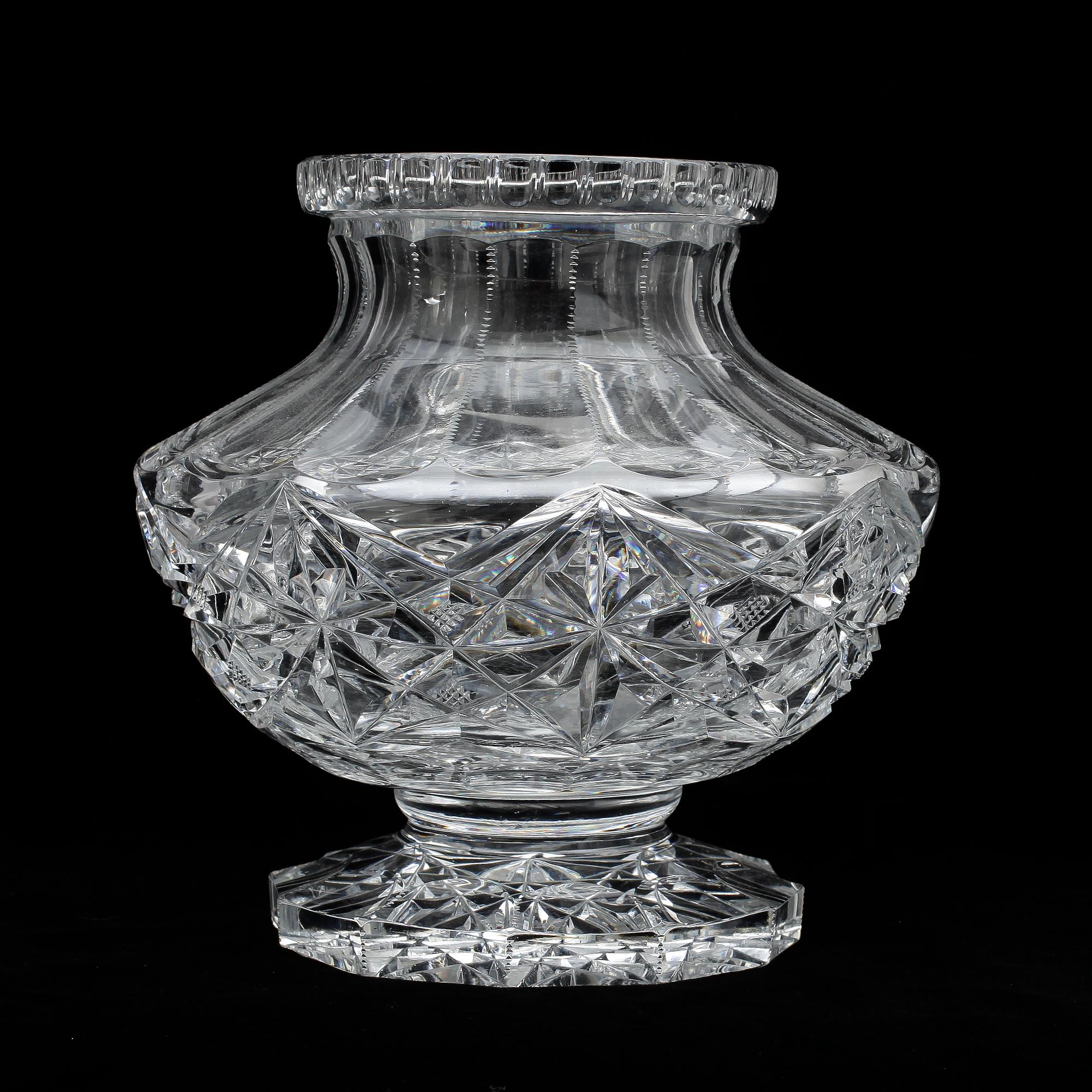 VAS, glas, möjligen Kosta. Tidigt 1900-tal.