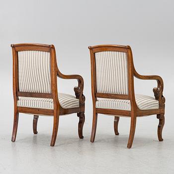 Karmstolar, ett par, Empire, 1800-talets första hälft.