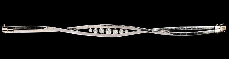 BRACELET, seven brilliant cut diamonds, tot. 1.42 cts.