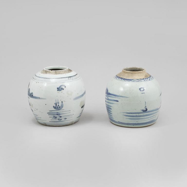 BOJANER, 2 st, porslin, Kina, 1800-tal.