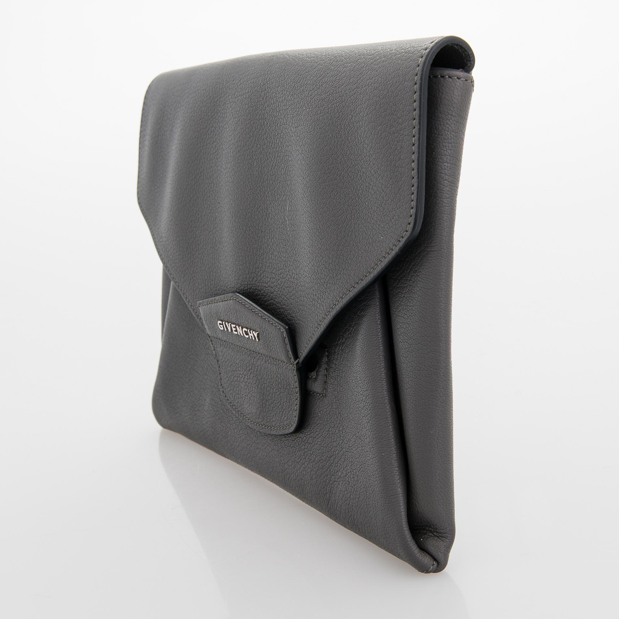 Givenchy, A 'Antigona' goat leather clutch.
