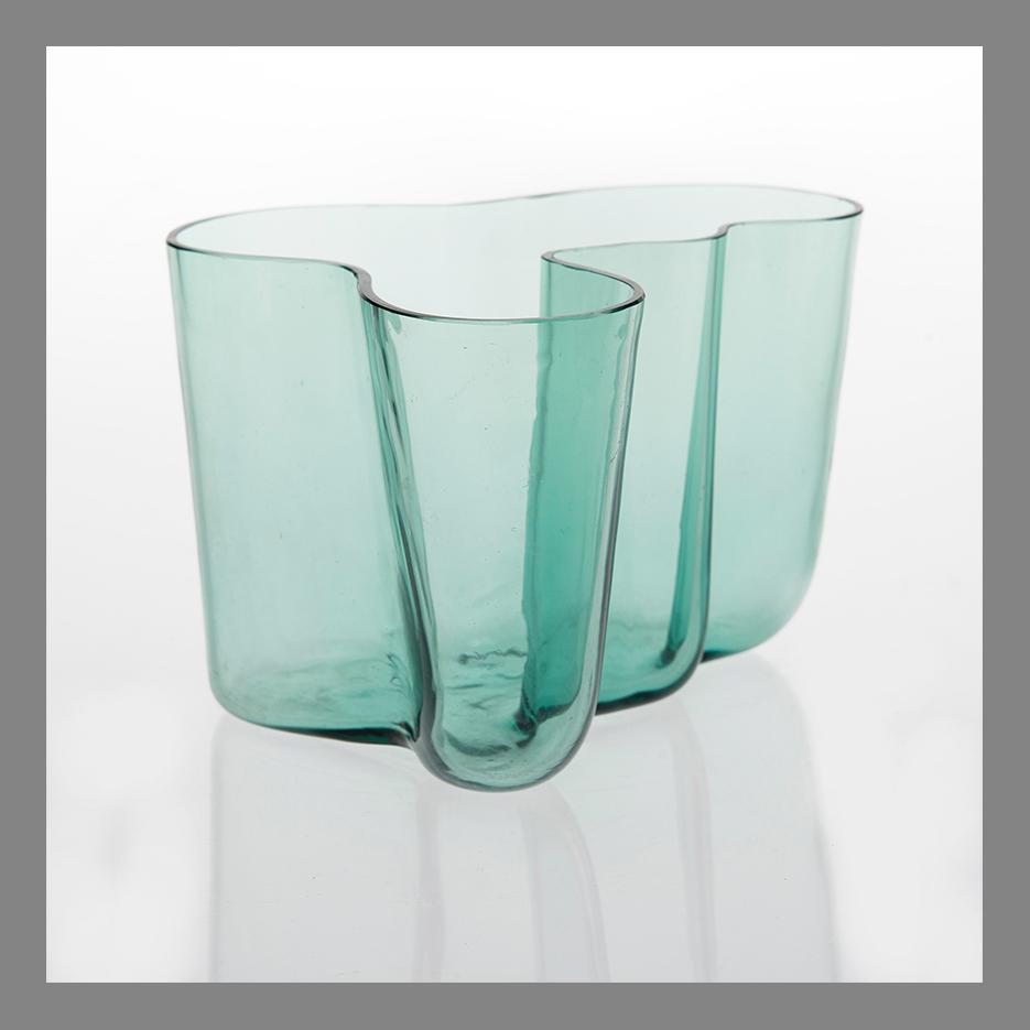 ALVAR AALTO, VAS. Savoy. Karhula, 1930-tal.