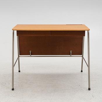 Arne Jacobsen, a  "tTeacher's" desk for the Munkegaard School, Fritz Hansen, 1950's.