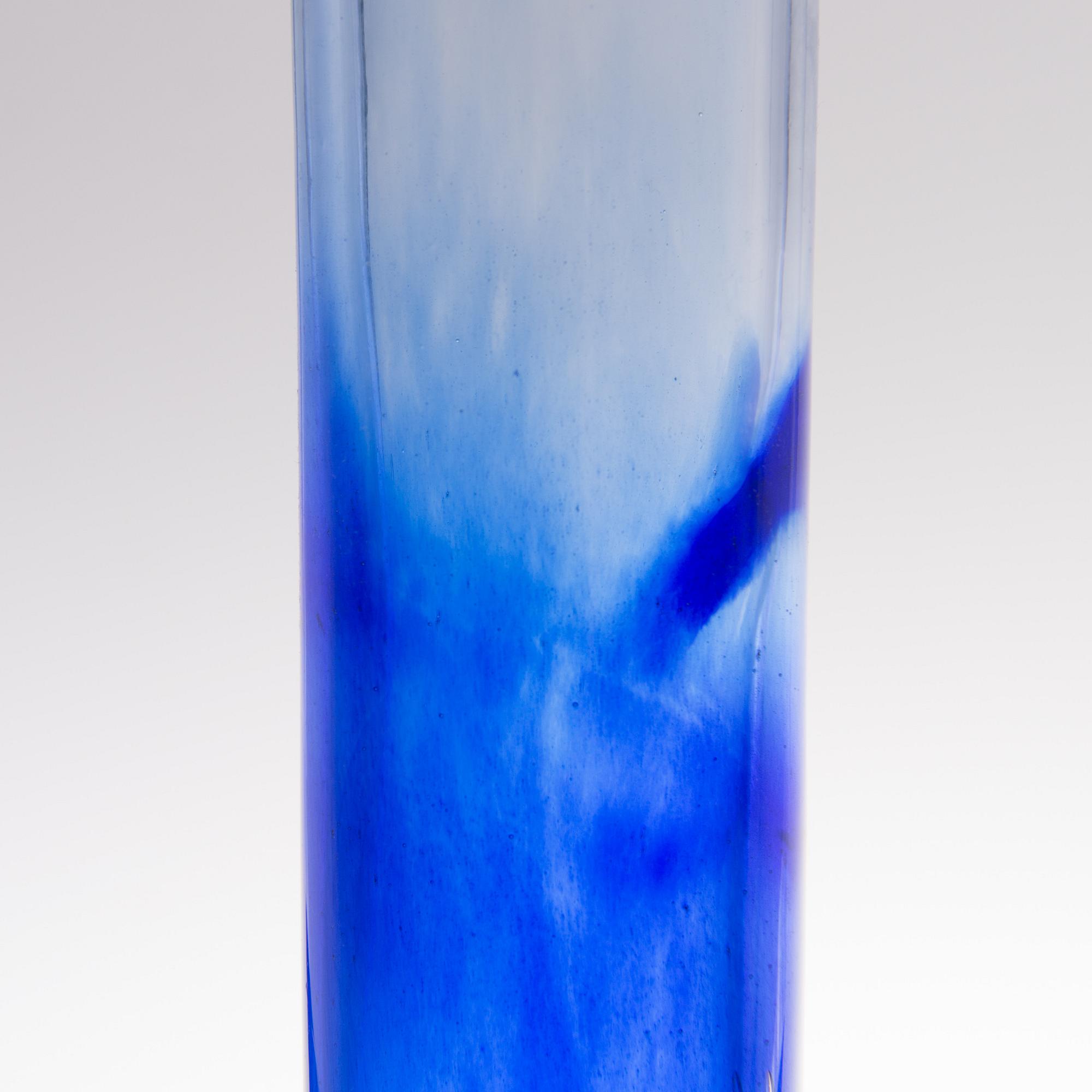 KERTTU NURMINEN, GLASSKULPTUR. Sign. Kerttu Nurminen Nuutajärvi Notsjö 1992.