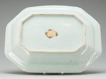 FAT, porslin, Kina, Qianlong 1736-1795.