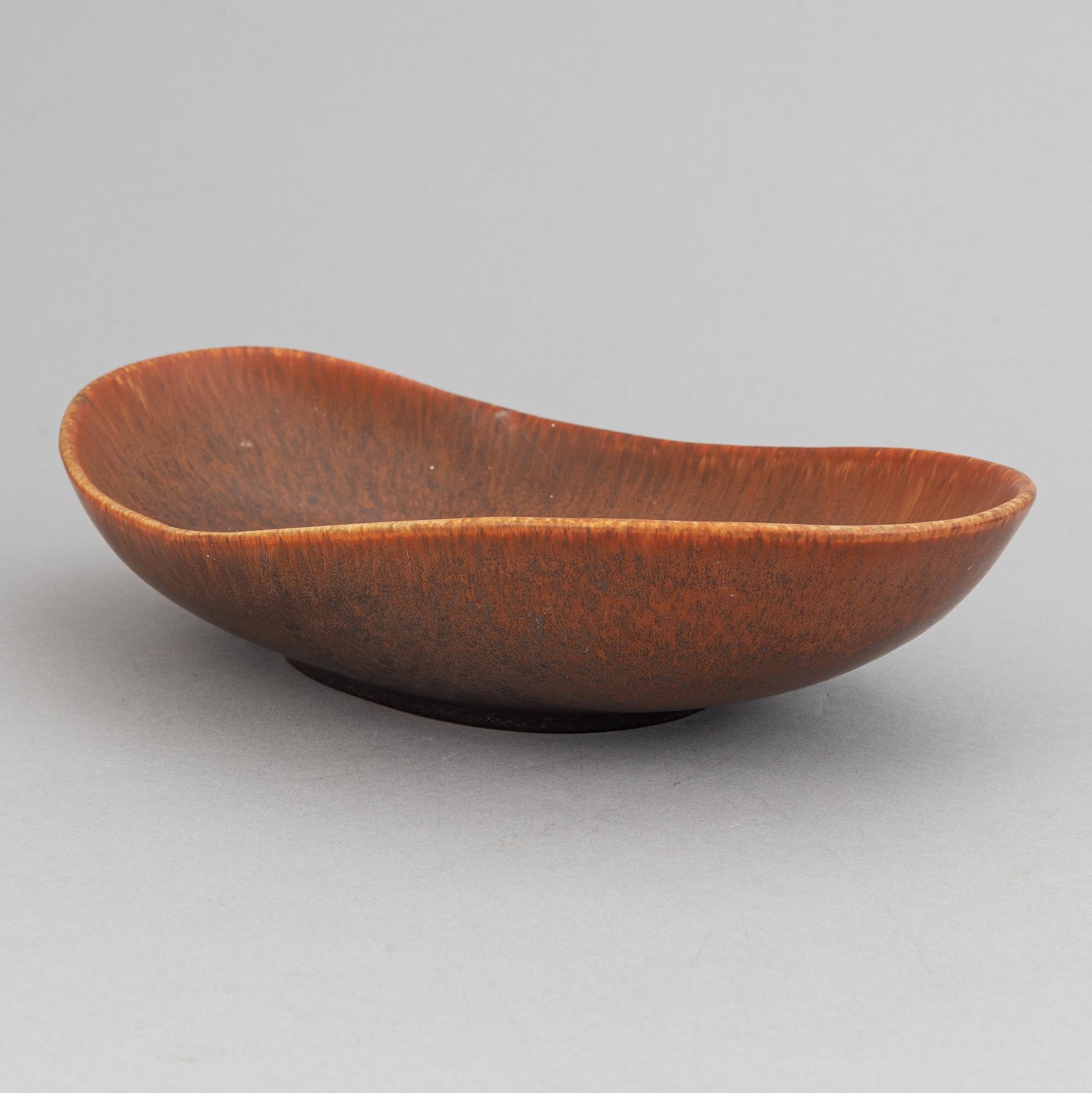 Carl-Harry Stålhane, a set of two stoneware bowls for Rörstrand and a stoneware dish from Palshus, Denmark.