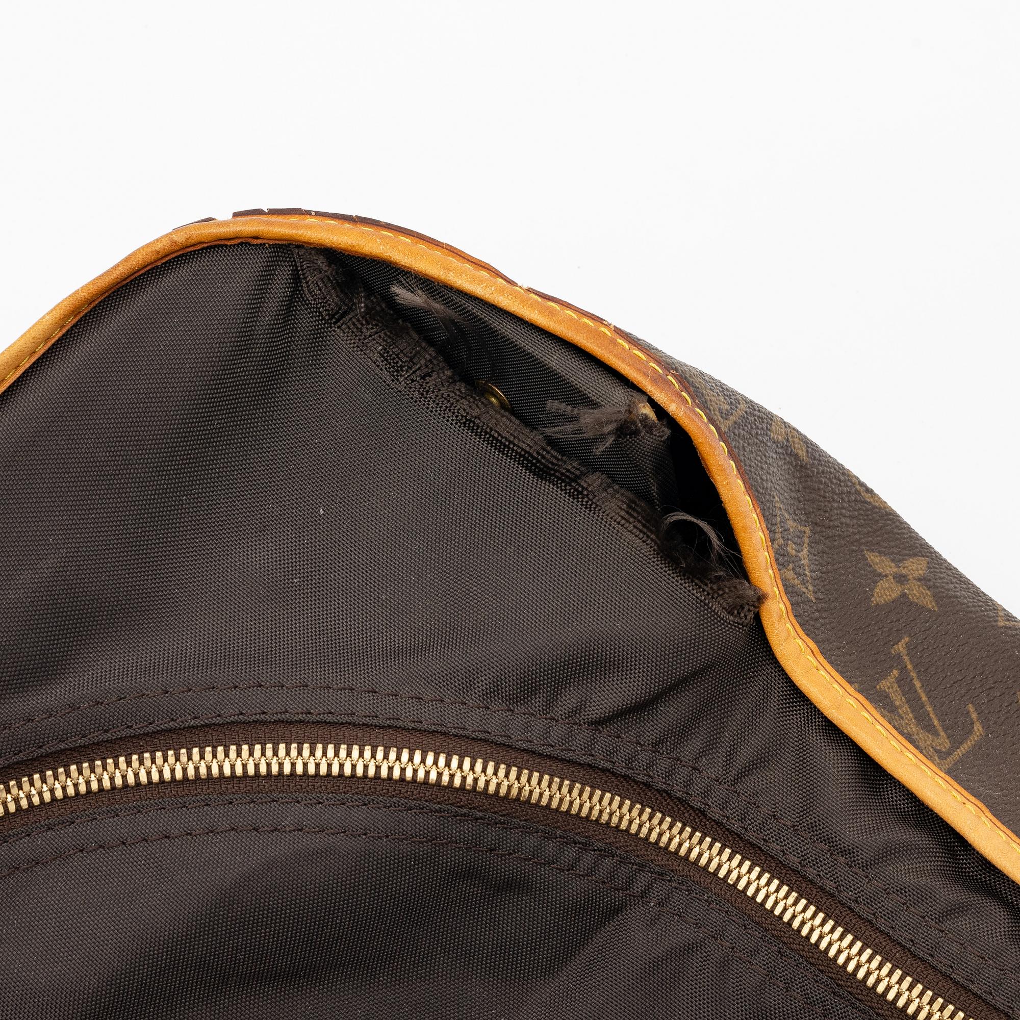 Louis Vuitton, resegarderob "Garment cloth 24h bag".