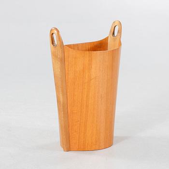 A waste paper bin, designed by Einar Barnes for P.S. Heggen, Nordfjordeid, Norway, in production from 1968.