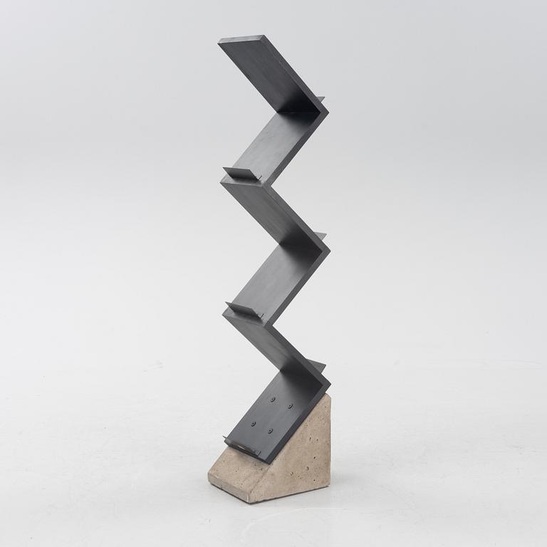 Jonas Bohlin, tidningshylla, "Zink", Källemo, formgiven 1984.