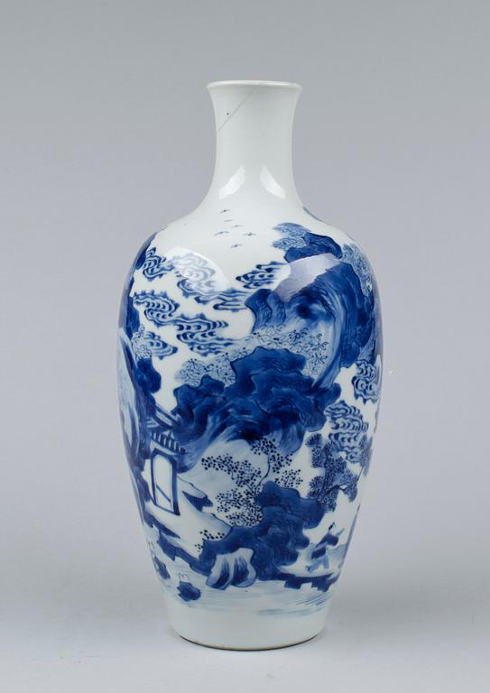 VAS, porslin, Kangxistil, Kina 1800-tal.