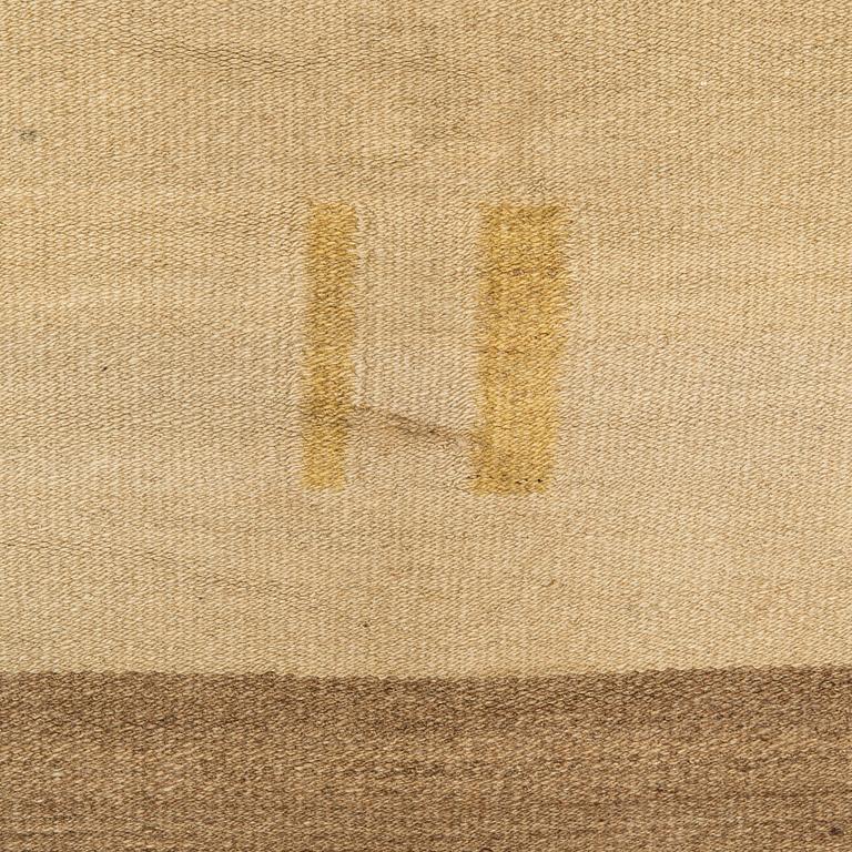 Margareta Ahlstedt-Willandt, A 1930s Finnish flat weave carpet for The Friends of Finnish Handicraft. Circa 320x230 cm.