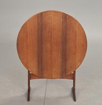 FÄLLBORD / SOFFBORD. "Kavaljer" Tingströms design Engström och Myrstrand. 1950-tal.