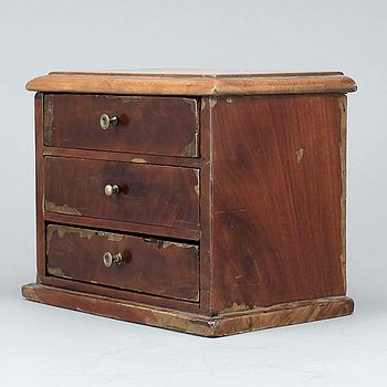 MINIATYRBYRÅ, 1800-tal.
