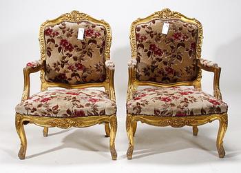 KARMSTOLAR, ett par, rokokostil, 1800-talets andra hälft.
