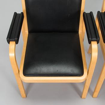Alvar Aalto, nojatuolipari, malli E45, Artek, 1900-luvun loppu.