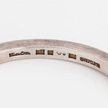 KERSTIN ÖHLIN LEJONKLOU, a sterling silver bracelet from Östersund, 1974.