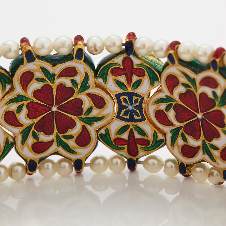 An Indian bracelet.