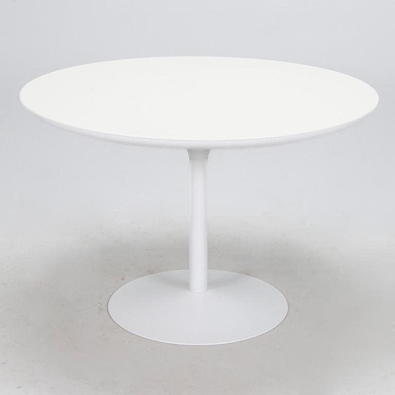 Verner Panton, four 'System 1-2-3 and a dining table for Verpan Denmark 21st century.