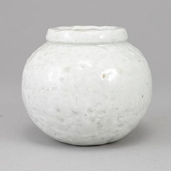 GUNNAR NYLUND, a chamotte vase, mid 20th century.