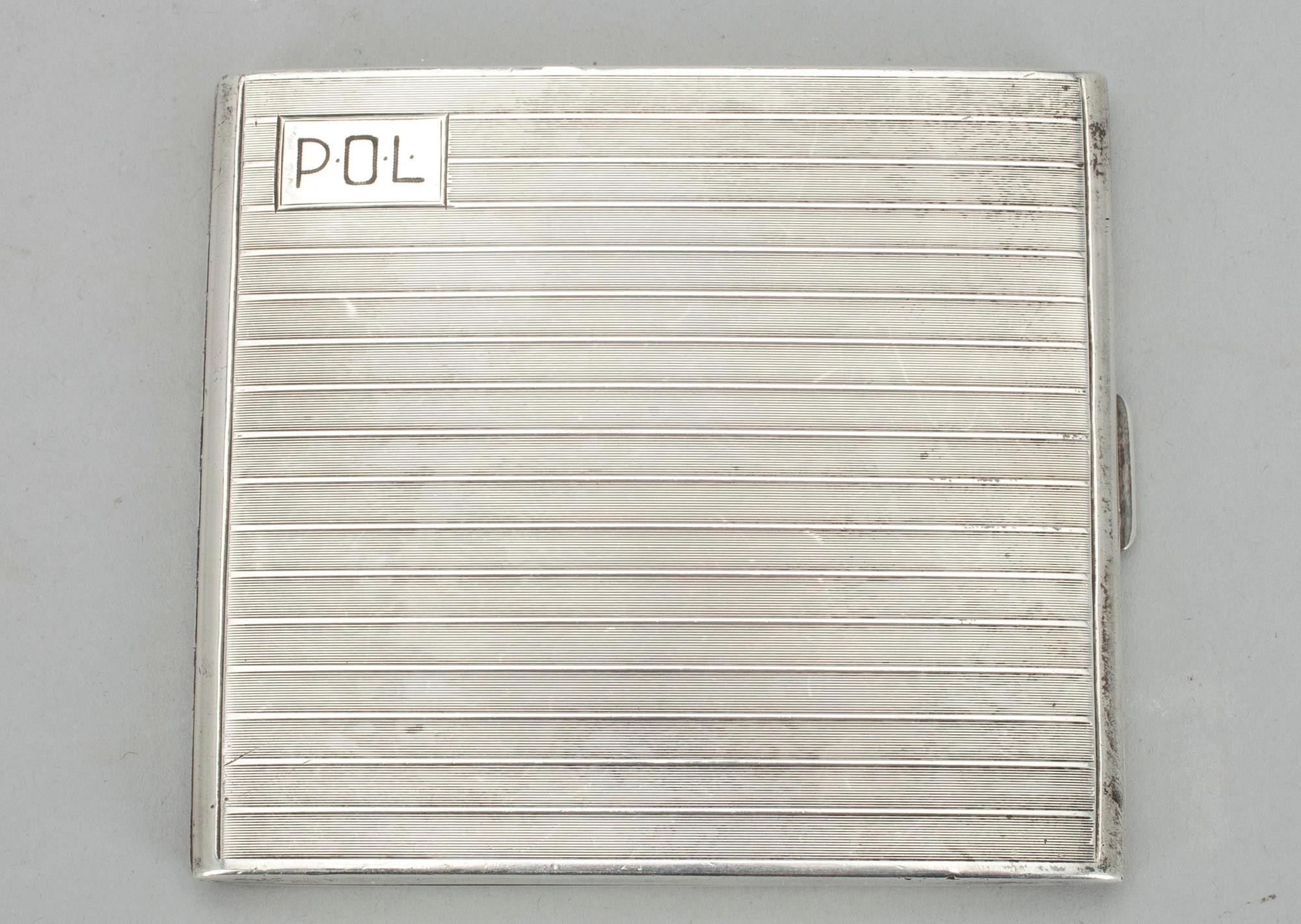 CIGARETTETUI, silver, Birmingham 1920-tal. L 9.