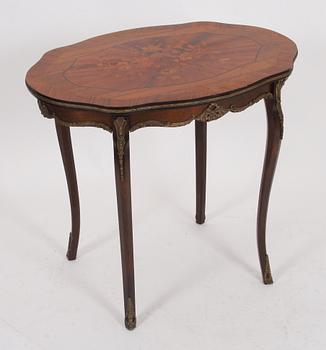 LAMPBORD, nyrokoko, 1800-talets slut.