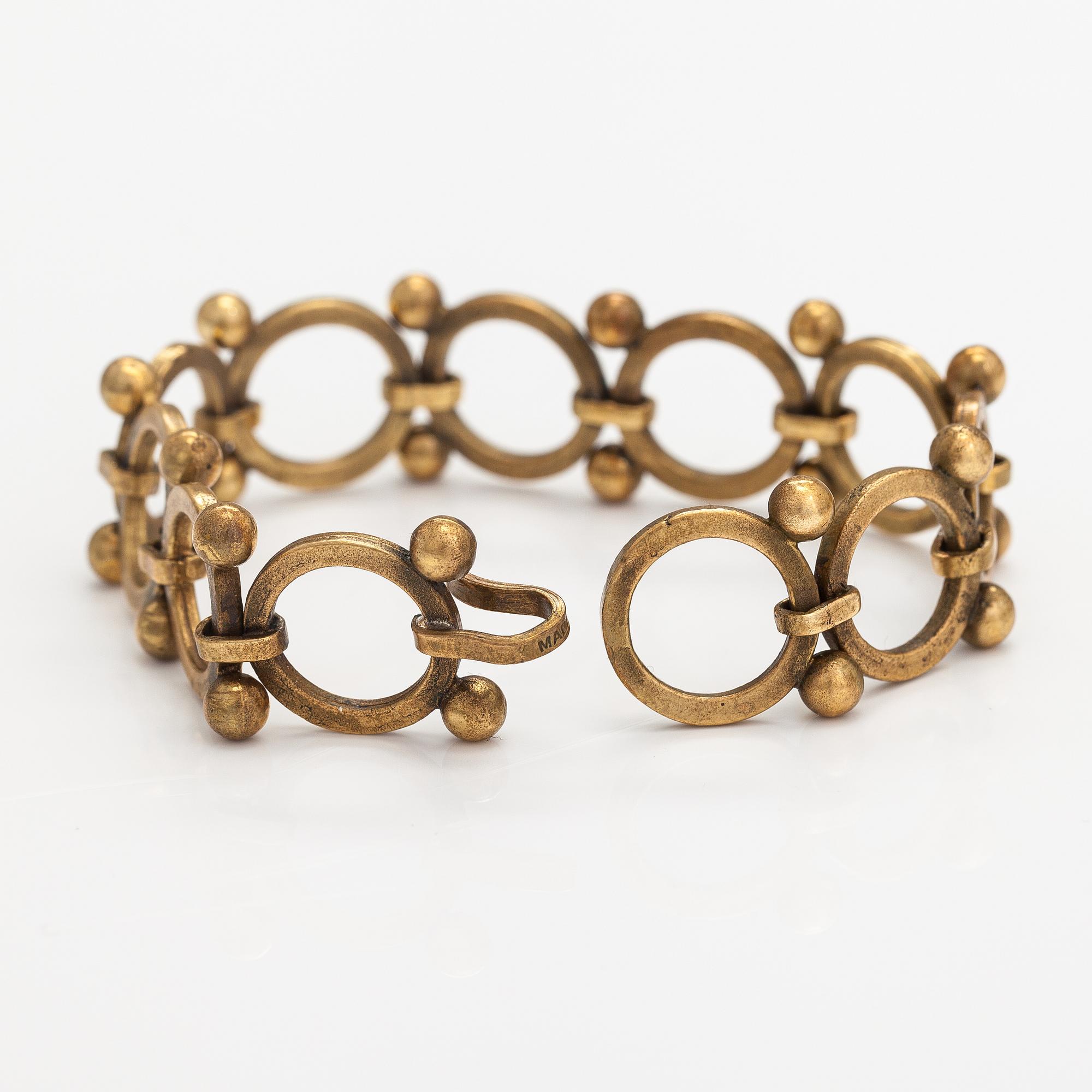 Kai Lindström, A bronze bracelet, model 1517. Kalevala Koru, Helsinki.