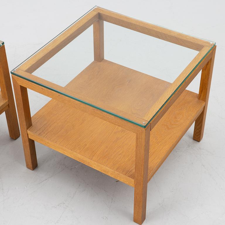A pair of side tables, Fogia.