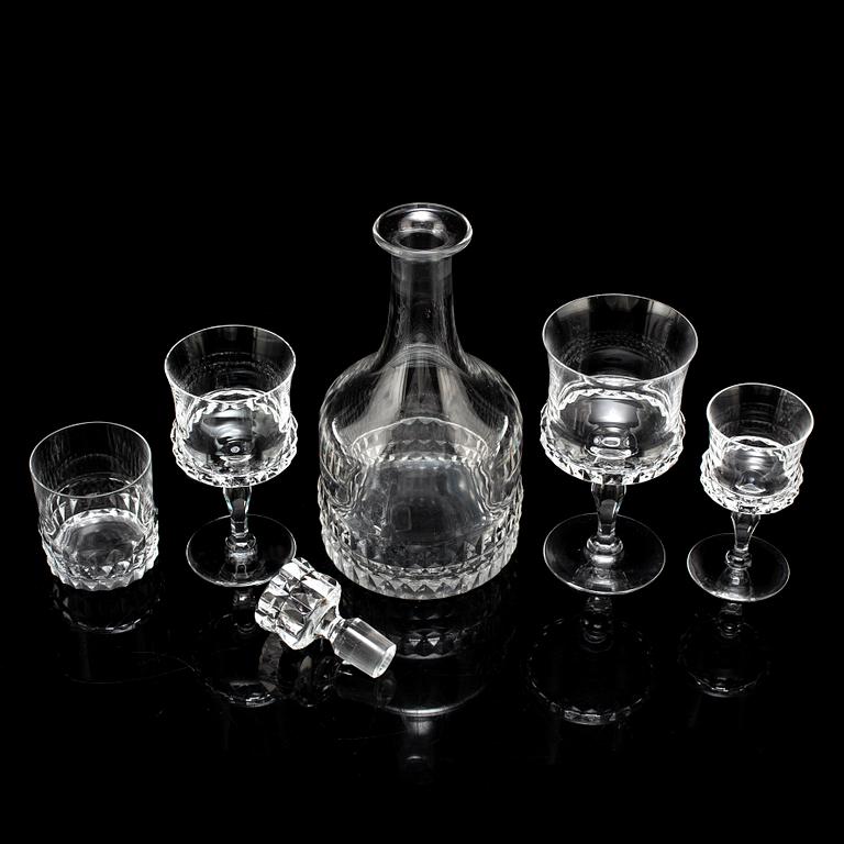 INGEBORG LUNDIN, glasservis, ca 48 delar "Silvia", Orrefors. Modellen formgiven 1957.