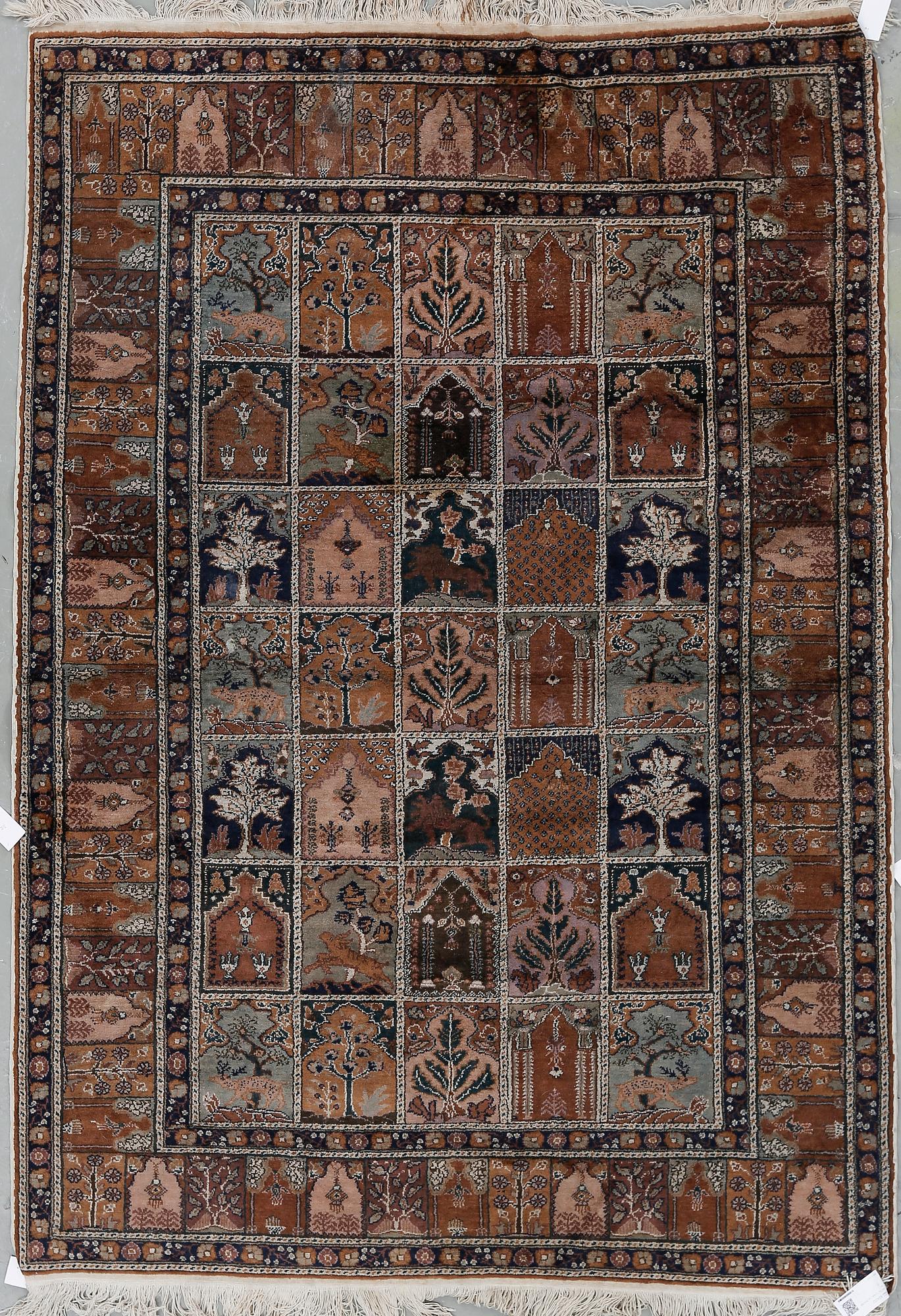 MATTA, old/semiantik Kayseriy. Ca 210x150 cm.