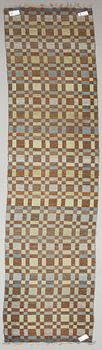 GALLERIMATTA, rölakan, dubbelsidig, 1900-talets mitt. Ca 435 x 93 cm.