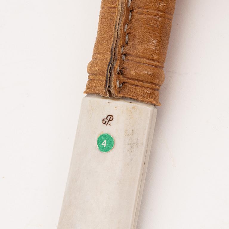 A reindeer horn knife by Esse Poggats, before 1961, signed.