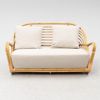 Arne Jacobsen, soffa, "Charlottenborg", ur kollektionen "ICONS", Sika Design, Danmark.
