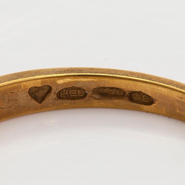 Ring, briljantslipade diamanter, 18K guld. Helsingfors 1991.