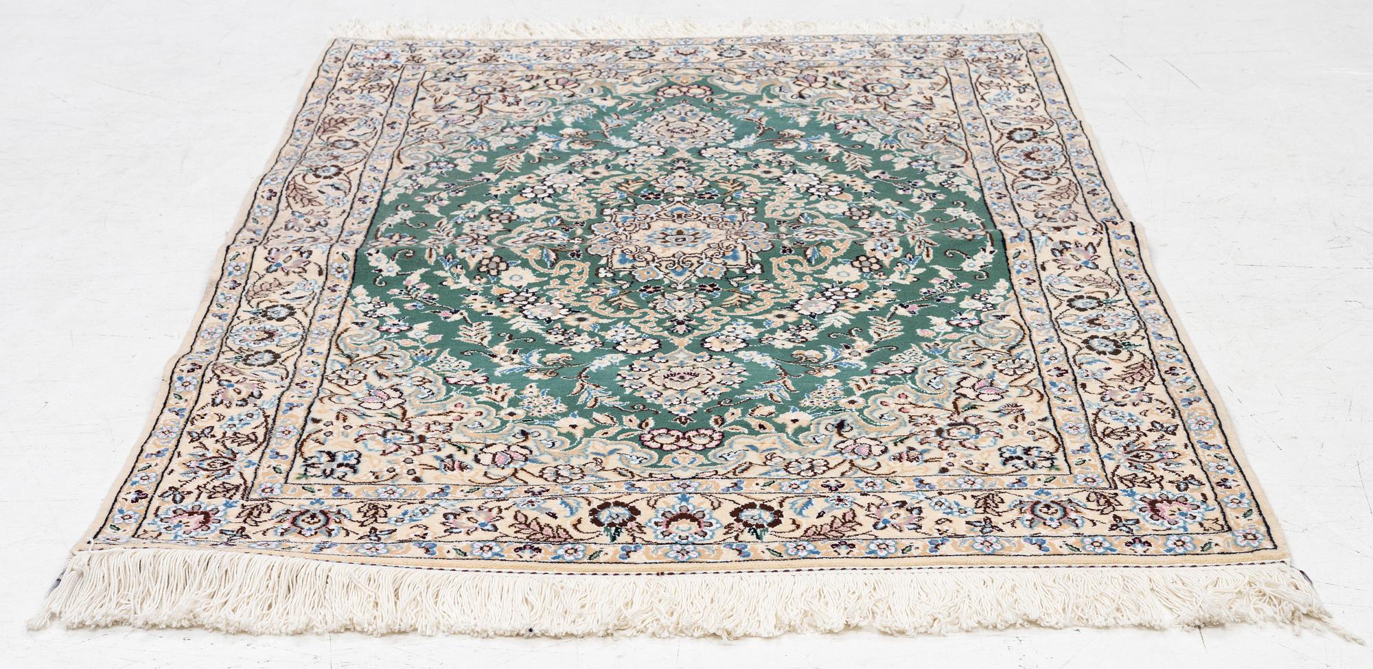 Rug, Nain, approx. 140 x 95 cm.