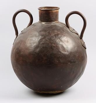 KRUKA/VAS. Metall. Guatemala.