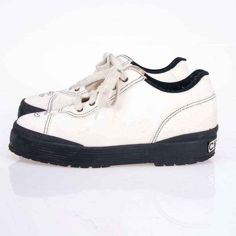 SKOR, Chanel.