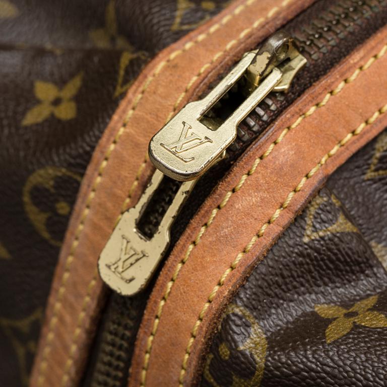 LOUIS VUITTON,