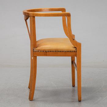 A beech chair, early 20th Century.