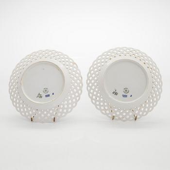 A set of six 'Musselmalet' porcelain pieces, Royal Copenhagen, Denmark.